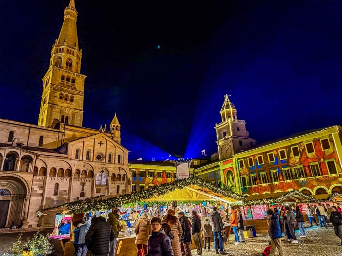 Centro storico da record per il Natale a Modena