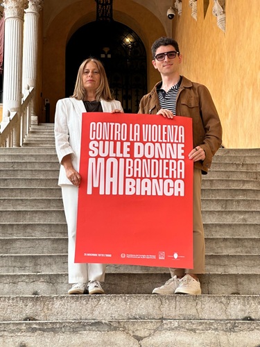 Sfregiato il memoriale di Samanta Zironi